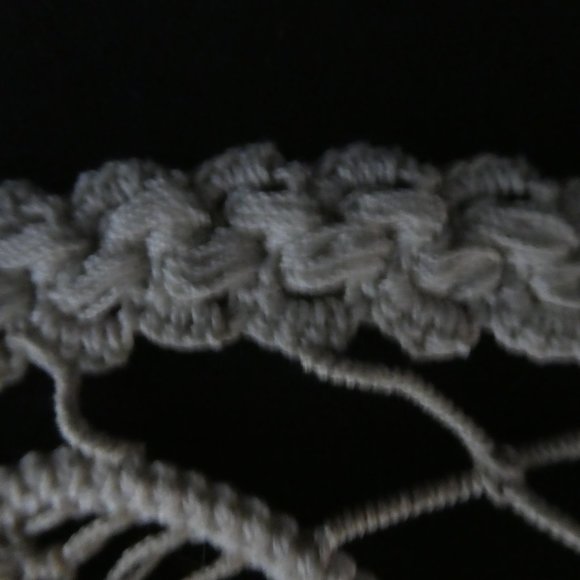 Gorgeous Vintage Crochet Floral Doily - Picture 5 of 6